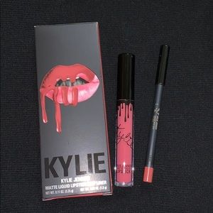 Kylie Cosmetics Makeup - Kylie Snow way bae Kylie Cosmetics Makeup - Kylie Snow way bae